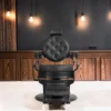 fauteuil barbier clovis gold - fauteuil barbier luxe - chaise barbier dorée - fauteuil vintage barbershop - mobilier barbier haut de gamme - fauteuil coiffure professionnel - fauteuil barbier hydraulique - fauteuil barbier capitonné - fauteuil barbier robuste - chaise barbier design doré - fauteuil barbier rétro luxe - équipement barbershop premium - fauteuil barbier confort - fauteuil barbier réglable - fauteuil barbier aluminium doré