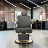fauteuil barbier professionnel - fauteuil barbier luxe - chaise barbier - fauteuil vintage barbershop - mobilier barbier haut de gamme - fauteuil coiffure professionnel - fauteuil barbier hydraulique - fauteuil barbier capitonné - fauteuil barbier robuste - chaise barbier design doré - fauteuil barbier rétro luxe - équipement barbershop premium - fauteuil barbier confort - fauteuil barbier réglable - fauteuil barbier aluminium doré