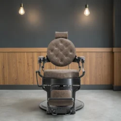 fauteuil barbier clovis - fauteuil barbier luxe - chaise barbier - fauteuil vintage barbershop - mobilier barbier haut de gamme - fauteuil coiffure professionnel - fauteuil barbier hydraulique - fauteuil barbier capitonné - fauteuil barbier robuste - chaise barbier design doré - fauteuil barbier rétro luxe - équipement barbershop premium - fauteuil barbier confort - fauteuil barbier réglable - fauteuil barbier aluminium doré