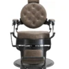 fauteuil barbier clovis - fauteuil barbier luxe - chaise barbier - fauteuil vintage barbershop - mobilier barbier haut de gamme - fauteuil coiffure professionnel - fauteuil barbier hydraulique - fauteuil barbier capitonné - fauteuil barbier robuste - chaise barbier design doré - fauteuil barbier rétro luxe - équipement barbershop premium - fauteuil barbier confort - fauteuil barbier réglable - fauteuil barbier aluminium doré
