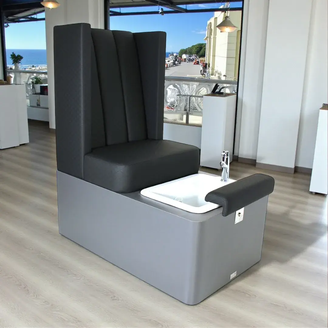 Fauteuil de pédicure SPA Dream - Fauteuil pédicure professionnel - Fauteuil Spa haut de gamme - Mobilier esthétique REM - Mobilier esthétique professionnel