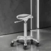 tabouret esthétique professionnel - siège esthéticienne ergonomique - tabouret de soin hydraulique - mobilier salon de beauté - tabouret professionnel pivotant - siège de massage à roulettes - tabouret manucure pédicure - équipement institut esthétique - tabouret assise matelassée - mobilier esthétique haut de gamme - tabouret de coiffure professionnel - tabouret esthétique à roulettes - tabouret selle de cheval - siège assis debout professionnel - mobilier de coiffure et esthétique - tabouret ergonomique avec dossier - réglage hauteur vérin à gaz - mousse haute densité résiliente - piétement chrome étoile - roulettes anti-cheveux - tabouret de coupe coiffeur - tabouret pour tatoueur - siège de massage et soin - tabouret manucure et pédicure - revêtement simili-cuir lavable