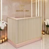Comptoir d’accueil professionnel - Meuble de réception salon - Comptoir caisse coiffure - Mobilier de coiffure haut de gamme - Comptoir de salon moderne - Meuble d’accueil design - Comptoir de réception personnalisé - Mobilier professionnel esthétique - Comptoir caisse lumineux LED - Meuble d’accueil sur mesure
