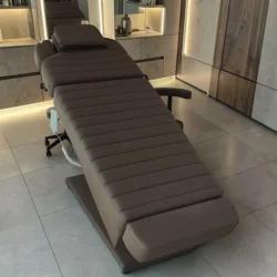DOLCE (11) Fauteuil de soins électrique DOLCE - fauteuil esthétique professionnel - mobilier esthétique professionnel - mobilier esthétique haut de gamme - Fauteuil esthétique SKİNCARE - fauteuil esthétique sur mesure - table de massage réglable en hauteur - lit esthétique réglable en hauteur - CORSAT -