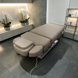 DOLCE (15) Fauteuil de soins électrique DOLCE - fauteuil esthétique professionnel - mobilier esthétique professionnel - mobilier esthétique haut de gamme - Fauteuil esthétique SKİNCARE - fauteuil esthétique sur mesure - table de massage réglable en hauteur - lit esthétique réglable en hauteur - CORSAT -