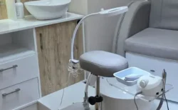 PODO (2) Tablette de soins pédicure PODO - équipement de pédicure - fauteuil de pédicure -