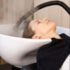 table head spa - lit head spa professionnel - table hair spa - mobilier head spa - table de massage avec vasque - matelas chauffant - cloche vapeur - micro‑brume ultrasonique - nano‑anionique - appareil hair spa - vapozone capillaire