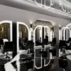 miroir de coiffure - mobilier de coiffure professionnel - poste de coiffage haut de gamme_ - équipement salon de coiffure - miroir coiffure led - coiffeuse double salon_ - matériel de coiffure luxe - agencement salon de coiffure - station de coiffage rétroéclairée