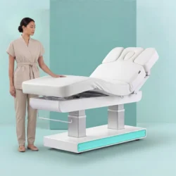 Table de Massage Muse+ (18) table de massage électrique – table esthétique 4 moteurs – table de spa chauffante – mobilier esthétique haut de gamme – table de soins professionnelle – lit de massage motorisé – table spa LED – table esthétique PU blanc – équipement spa professionnel – table de massage premium