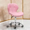 tabouret de coiffure professionnel - tabouret esthétique professionnel - siège esthéticienne ergonomique - tabouret de soin hydraulique - mobilier salon de beauté - tabouret professionnel pivotant - siège de coiffure réglable - tabouret manucure pédicure - équipement institut esthétique - tabouret assise matelassée - mobilier esthétique haut de gamme