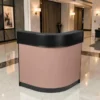 Meuble d'accueil WING - banque d'accueil WING - comptoir d'accueil professionnel - meuble de réception - mobilier de réception professionnel - aménagement salon de coiffure - comptoir pour institut de beauté - meuble d'accueil compact - banque de réception design - comptoir d'accueil sur mesure