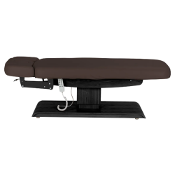 Sillon Relax Brun foncé Bois Noir (6) Sillon Relax care table – electric SPA table – light wood massage table – ergonomic care bed – professional aesthetic table – adjustable spa table – segmented SPA mattress – electric spa table – high-end wellness furniture – stable spa table – premium aesthetic table – tiltable care bed – modern spa table – aesthetic salon equipment – comfortable massage table